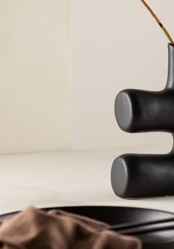 VENTURE DESIGN Dity vase - mat sort stentj (18x7x19H)