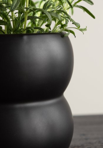 VENTURE DESIGN Dapne potte, rund - mat sort stentj (16x16x13)