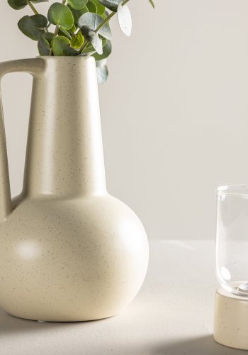 VENTURE DESIGN Lane vase, m. hank - beige/sorte prikker stentj (15x15x22)