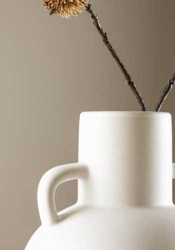 VENTURE DESIGN Cent vase, m. 2 hanke - mat hvid stentj (16x16x24)