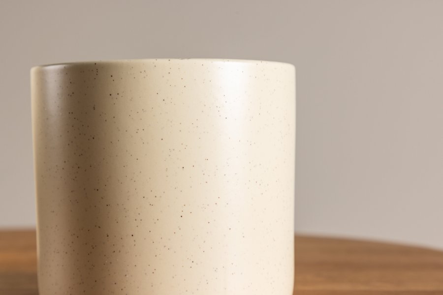 VENTURE DESIGN Sane potte, rund - beige/sorte prikker stentj (11x11x10)