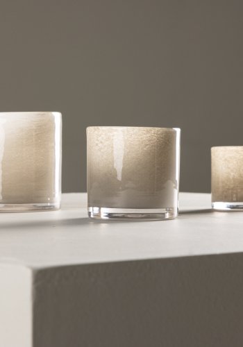 VENTURE DESIGN Glora lysestage, rund - beige glas (10x10H)