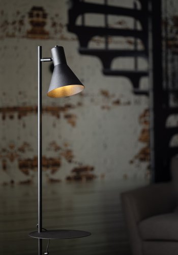 TK Jump gulvlampe, m. 1 hylde - sort metal