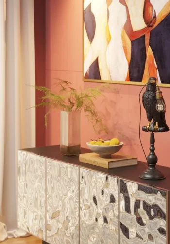 KARE DESIGN Animal Sitting Crow bordlampe - sort polyresin og guld aluminium (H:61cm)