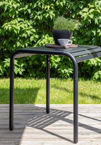 VENTURE DESIGN Borneo udendrs loungebord, kvadratisk - sort aluminium (70x70)