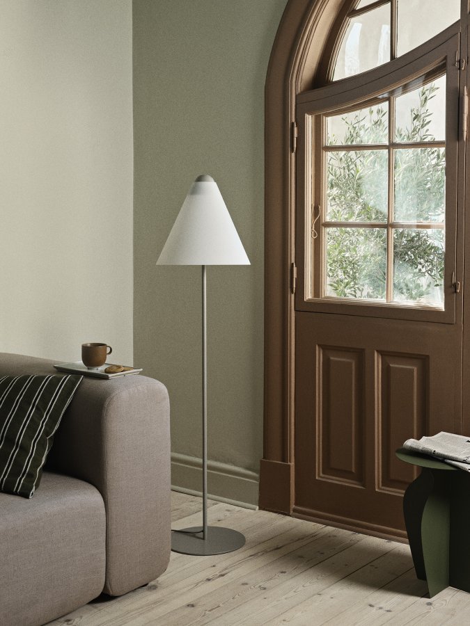 BROSTE COPENHAGEN Gine lampeskrm L - pale banana gul stl