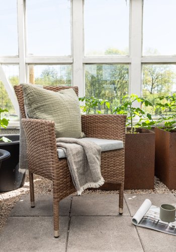 VENTURE DESIGN Malina havestol, m. armln og stofhynde - natur polyrattan og beige aluminium