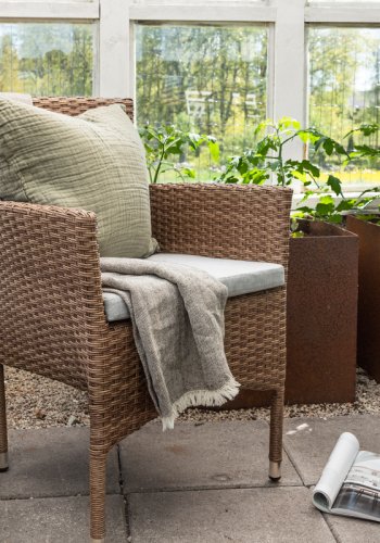 VENTURE DESIGN Malina havestol, m. armln og stofhynde - natur polyrattan og beige aluminium