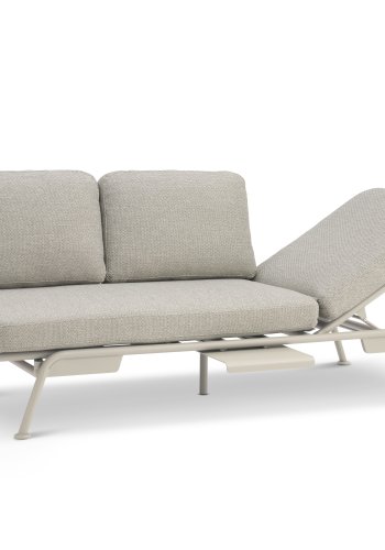 Santorini sofa, m. puder - sand stof og sand aluminium