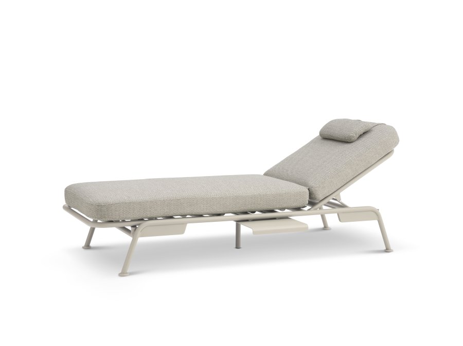 Santorini sofa, m. puder - sand stof og sand aluminium