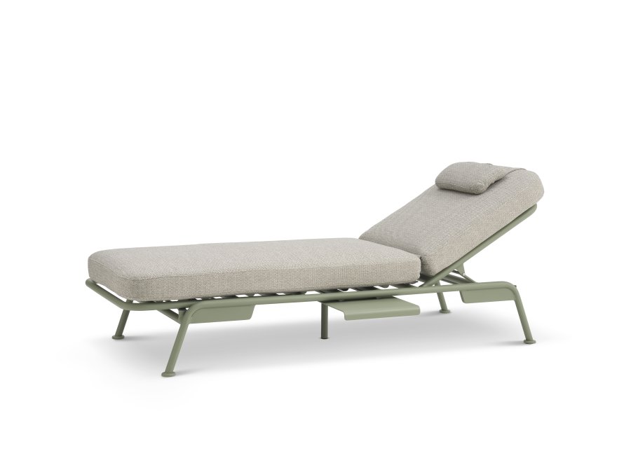 Santorini sofa, m. puder - sand stof og stvet olivengrn aluminium