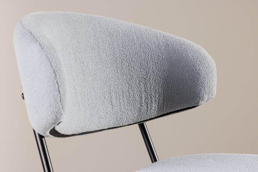 VENTURE DESIGN Chico spisebordsstol - lysebl bouclé stof og sort stl