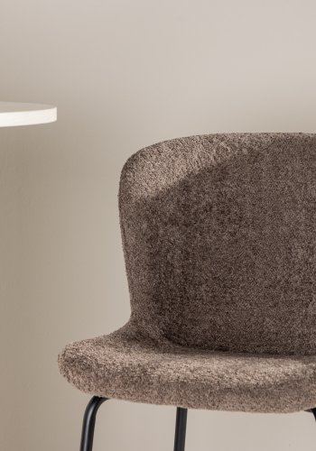VENTURE DESIGN Modesto barstol, m. rygln og fodsttte - brun bouclé stof og sort stl