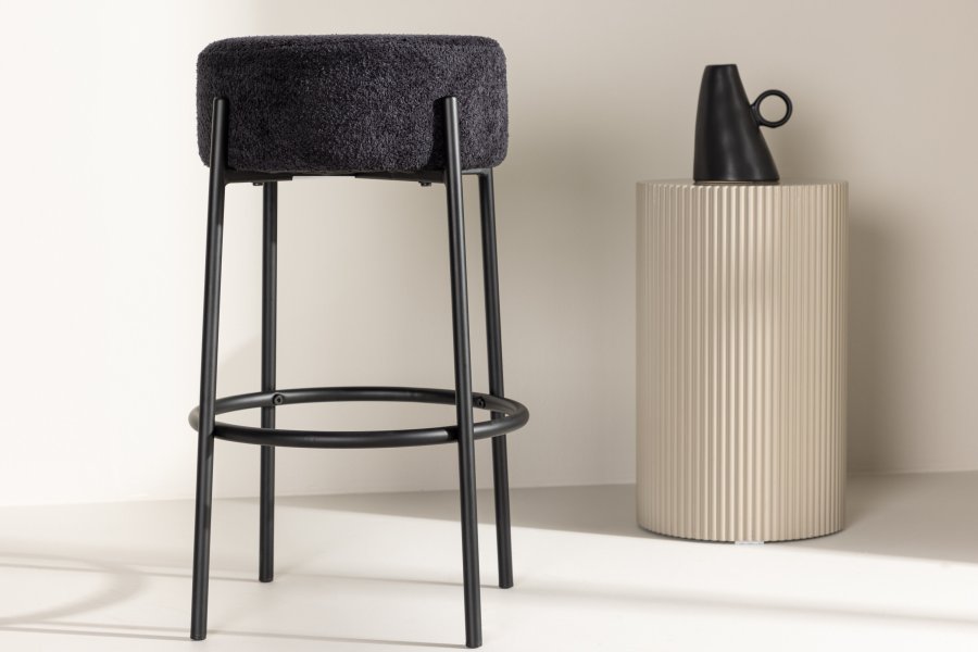 VENTURE DESIGN Tucson barstol, m. fodsttte - sort bouclé stof og stl
