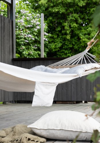 VENTURE DESIGN Anini hngekje - hvid stof og natur tr