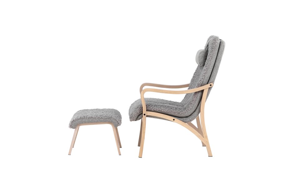 VENTURE DESIGN Frö lnestol m. fodskammel og nakkepude - lysegr polyester og egefinér