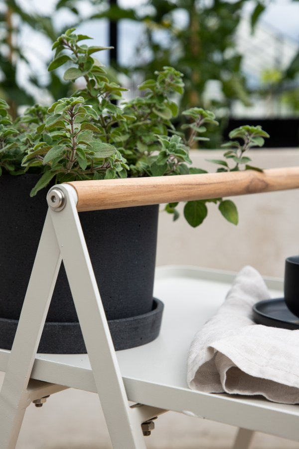 VENTURE DESIGN Clarin udendrs sidebord, m. teaktr hndtag, kvadratisk - beige stl (45x45)