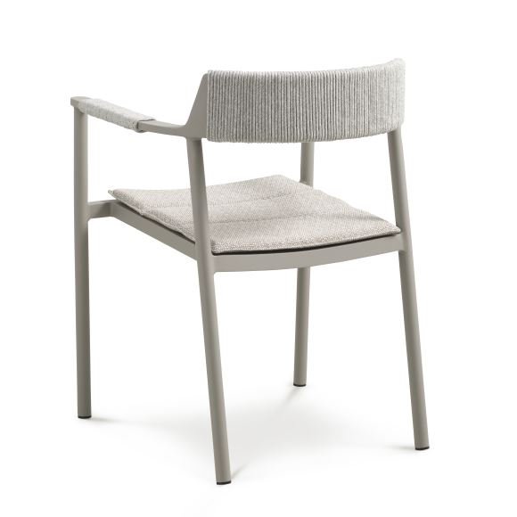 Salina havestol, m. armln og hynde - sand stof og aluminium