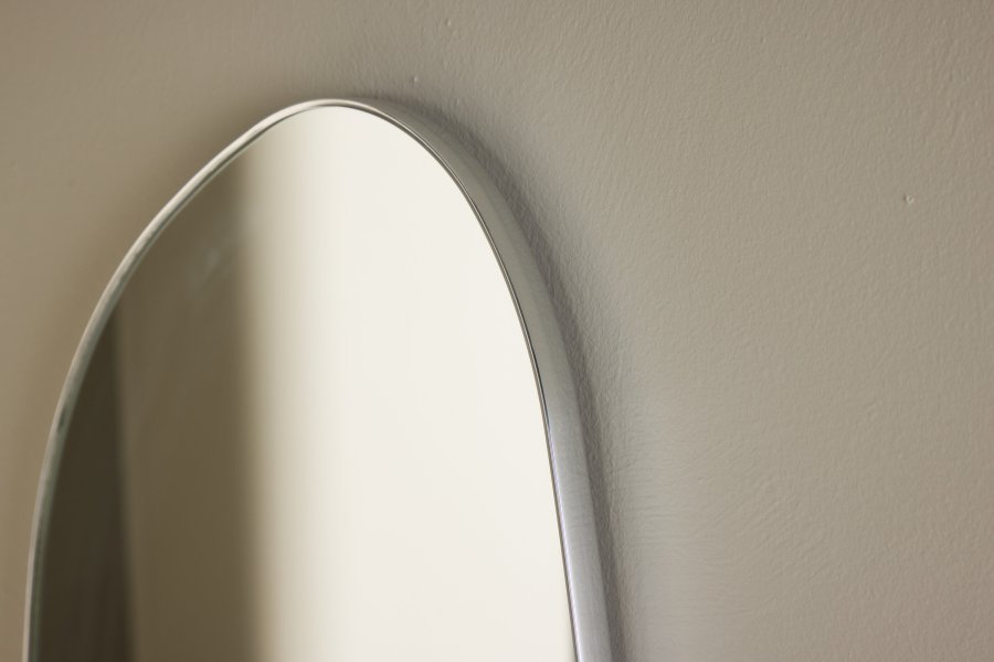 VENTURE DESIGN Askersund vgspejl, organisk - spejlglas og slv aluminium (65x40)