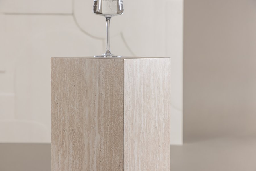 VIND COLLECTION Ramsvik sidebord, kvadratisk - beige MDF med travertin look (23x23xH:65)