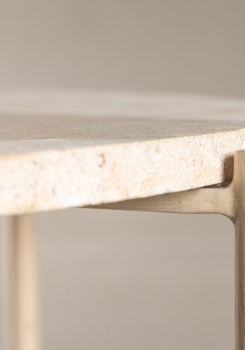 VIND COLLECTION Sandhamn sofabord, rund - beige mactan sten og jern (70)