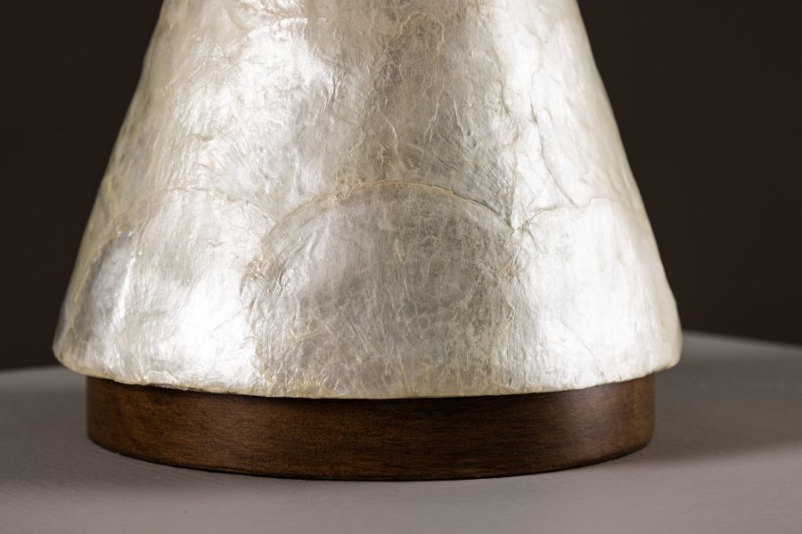 VIND COLLECTION Donsö bordlampe - lysegr capiz