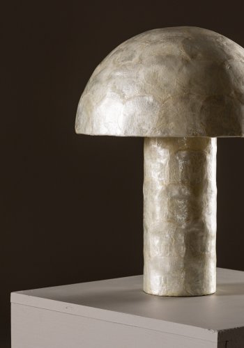 VIND COLLECTION Lindön bordlampe - lysegr capiz