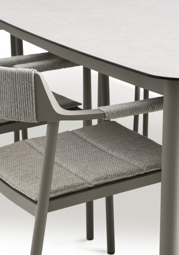 Kreta havebord, rektangulr - sand frosted glas og sand aluminium (220x100)