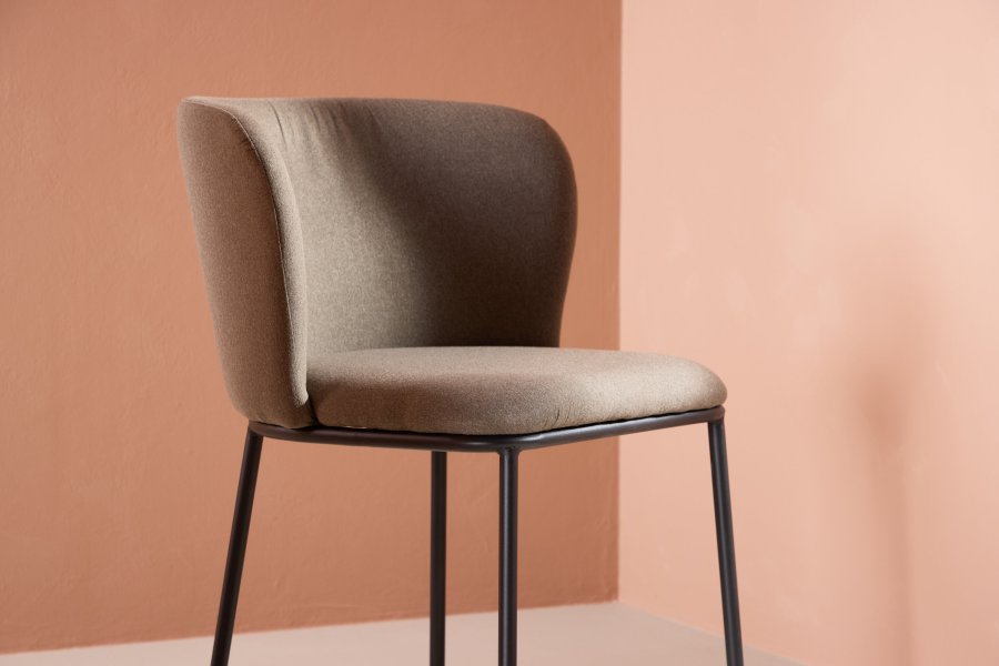 VENTURE DESIGN Edina spisebordsstol - brun stof og sort stl