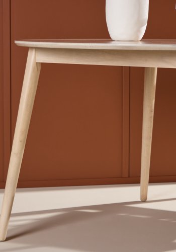 VENTURE DESIGN Flora spisebord, rund - hvidvasket finér og gummitr (120)