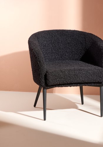 VENTURE DESIGN Fluffy lnestol, m. armln - sort polyester bamsestof og stl