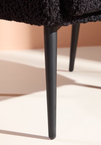 VENTURE DESIGN Fluffy lnestol, m. armln - sort polyester bamsestof og stl