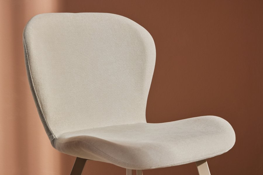VENTURE DESIGN Lilja spisebordsstol - beige polyester stof og stl