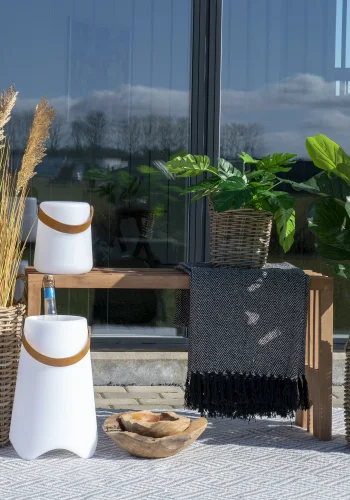 HOUSE NORDIC Bristol LED vinkler, m. strop, genopladelig - hvid polypropylen