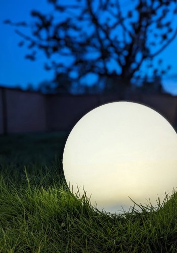 HOUSE NORDIC  Lifton LED Lampe - Lampe, genopladelig med integreret solcelle, hvid<br>25 cm