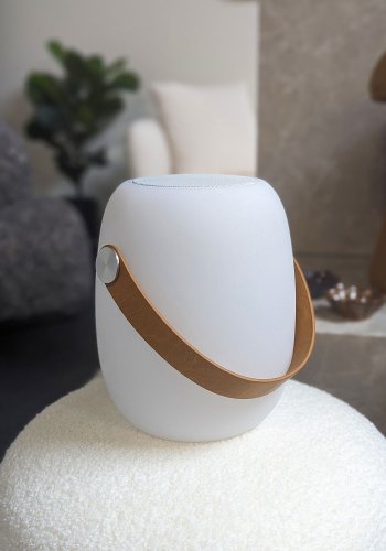 HOUSE NORDIC  Cardiff LED Lampe - Lampe med lder strop, bluetooth hjtaler, genopladelig, hvid