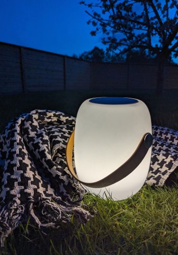 HOUSE NORDIC  Cardiff LED Lampe - Lampe med lder strop, bluetooth hjtaler, genopladelig, hvid