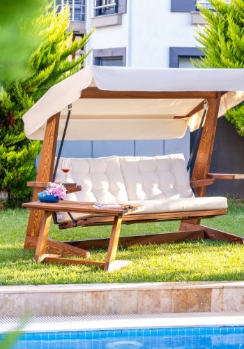 NORDVÄRK Viva 2400 udendrs triple hngesofa - beige polyester stof og grantr