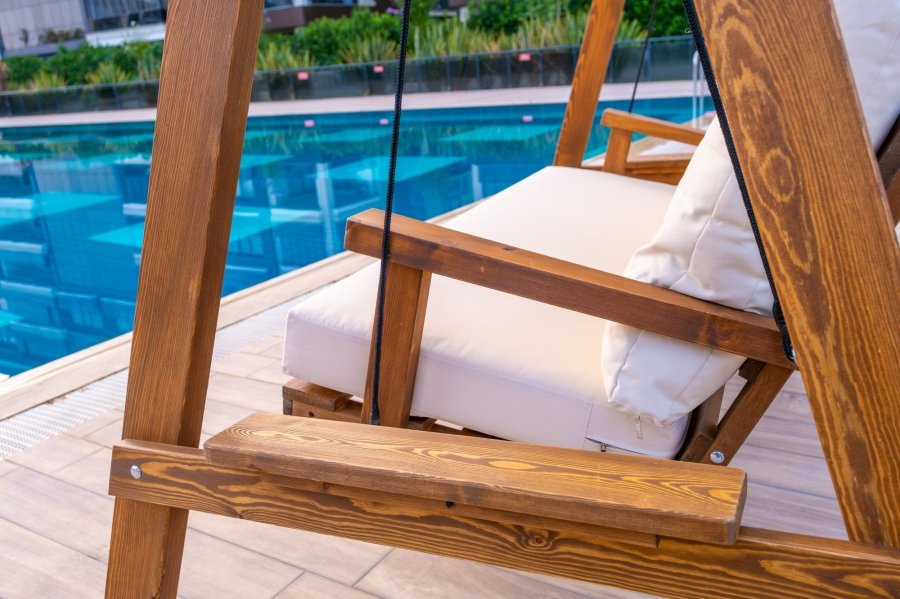 NORDVÄRK Pera 2000 udendrs dobbelt hngesofa - beige polyester stof og grantr