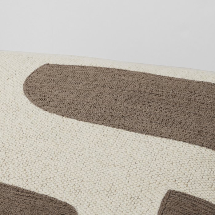 BROSTE COPENHAGEN Mundo pudebetrk, kvadratisk - knguru brun og lys beige bomuld/hr (50x50)