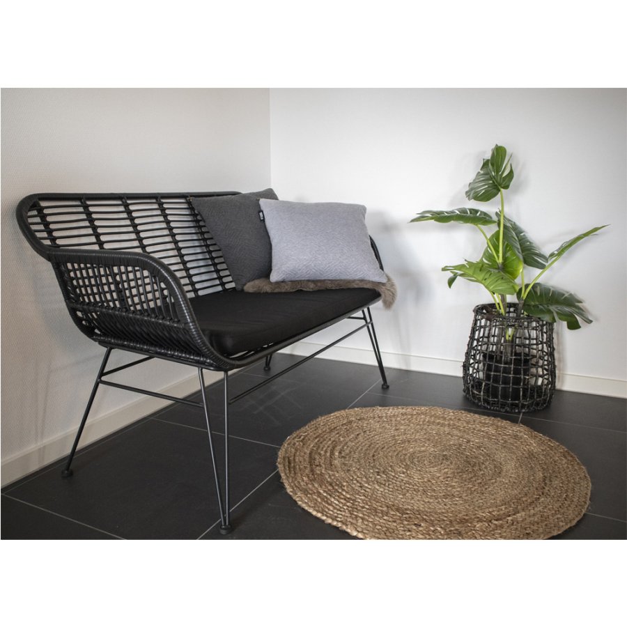 HOUSE NORDIC Trieste havesofa, m. hynde - sort polyrattan og metal