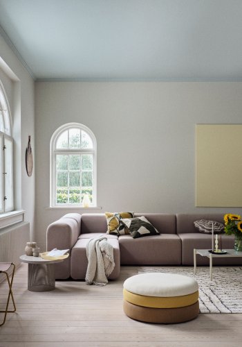 BROSTE COPENHAGEN Tulina sidebord, rund - off white emalje og jern (50)