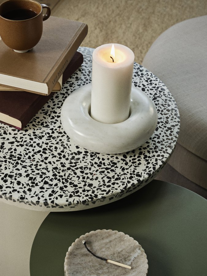 BROSTE COPENHAGEN Agari sidebord, rund - gr/sort terrazzo og rainy day gr jern (45)