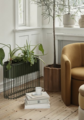 BROSTE COPENHAGEN Fenja urtepotte med stativ, oval - grape leaf grn jern (st med 2)