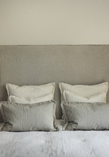 BROSTE COPENHAGEN Linn pudebetrk, kvadratisk - dove gr bomuld/hr (60x60)