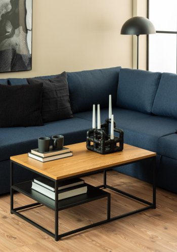 ACT NORDIC Gila sofabord, m. 1 hylde - natur vild eg/sort melamin og sort stl (90x60)