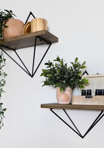 NORDVÄRK WR046 vghylde - valnddefarvet grantr og sort metal (st med 2)