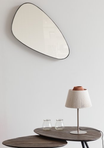WHITE LABEL LIVING Juna vgspejl, asymmetrisk - spejlglas og sort metal (80x45)