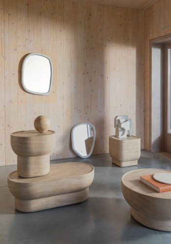 ZUIVER Looks S vgspejl, organisk - spejlglas og offwhite mangotr (67x49)