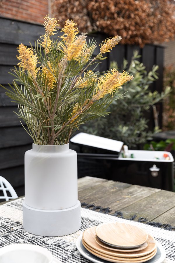 ZUIVER Reina L vase, rund, m. lys, genopladelig - glas og gr beton